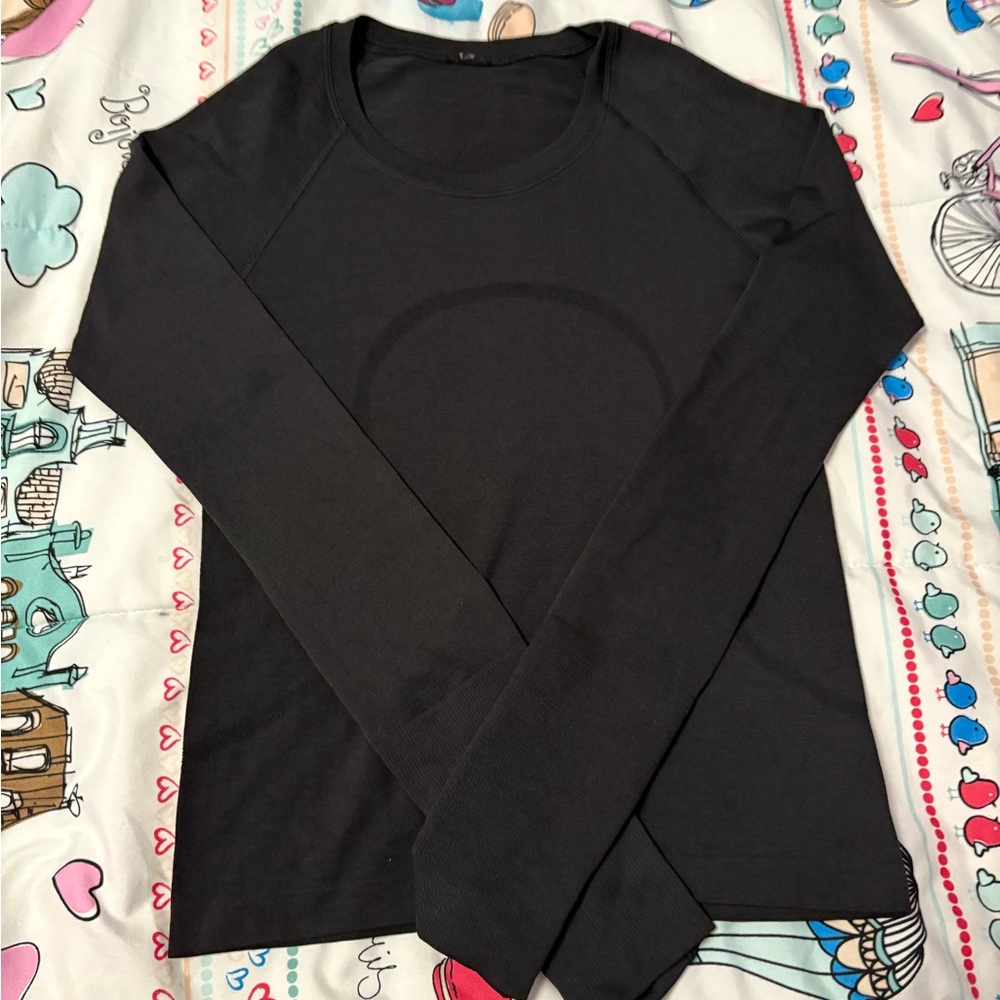 Lululemon Swiftly Tech Long Leeve Black Top